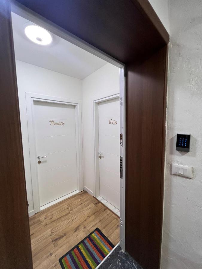 טיראנה Grand Park & Bllok Area Rooms מראה חיצוני תמונה